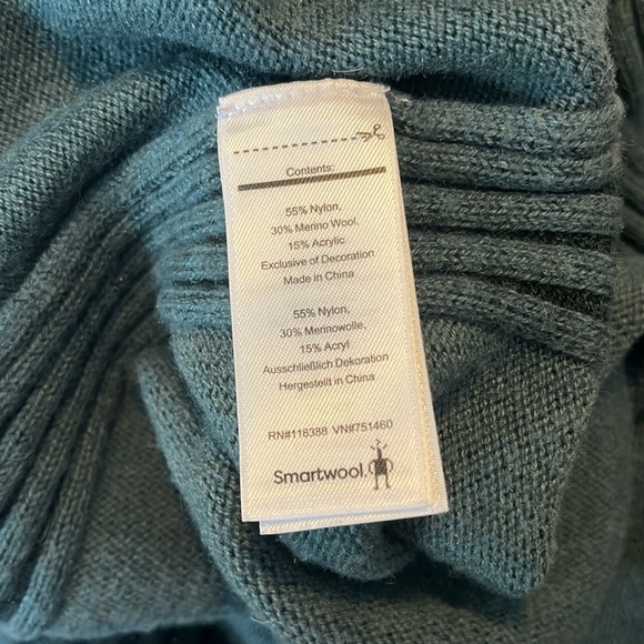 SmartWool Women's Medium Green Wool Blend Sweater - Picture 6 of 7